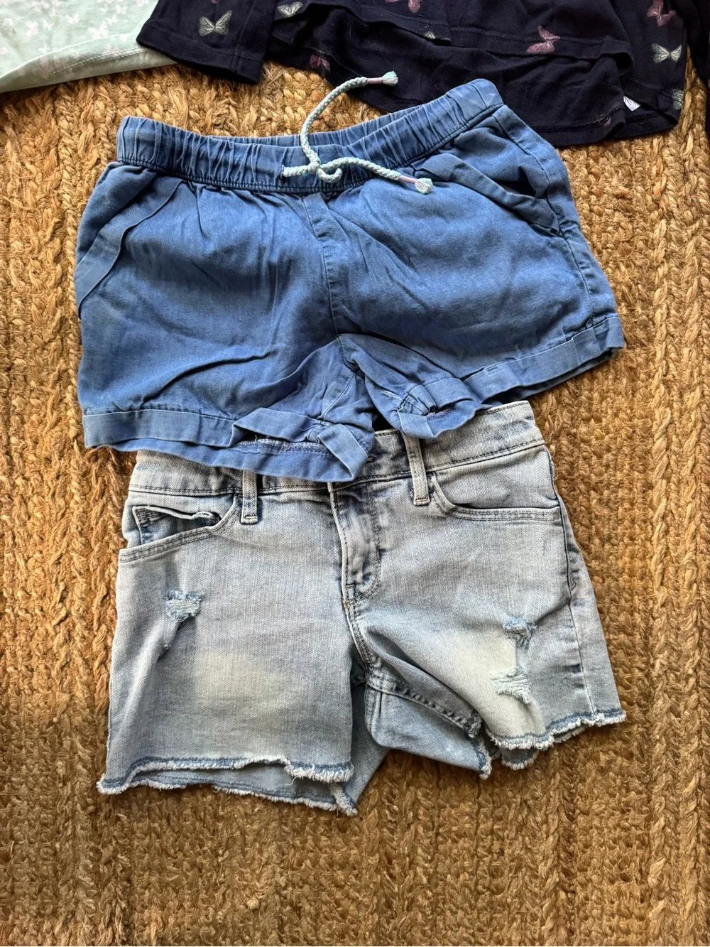 N/A girls clothing